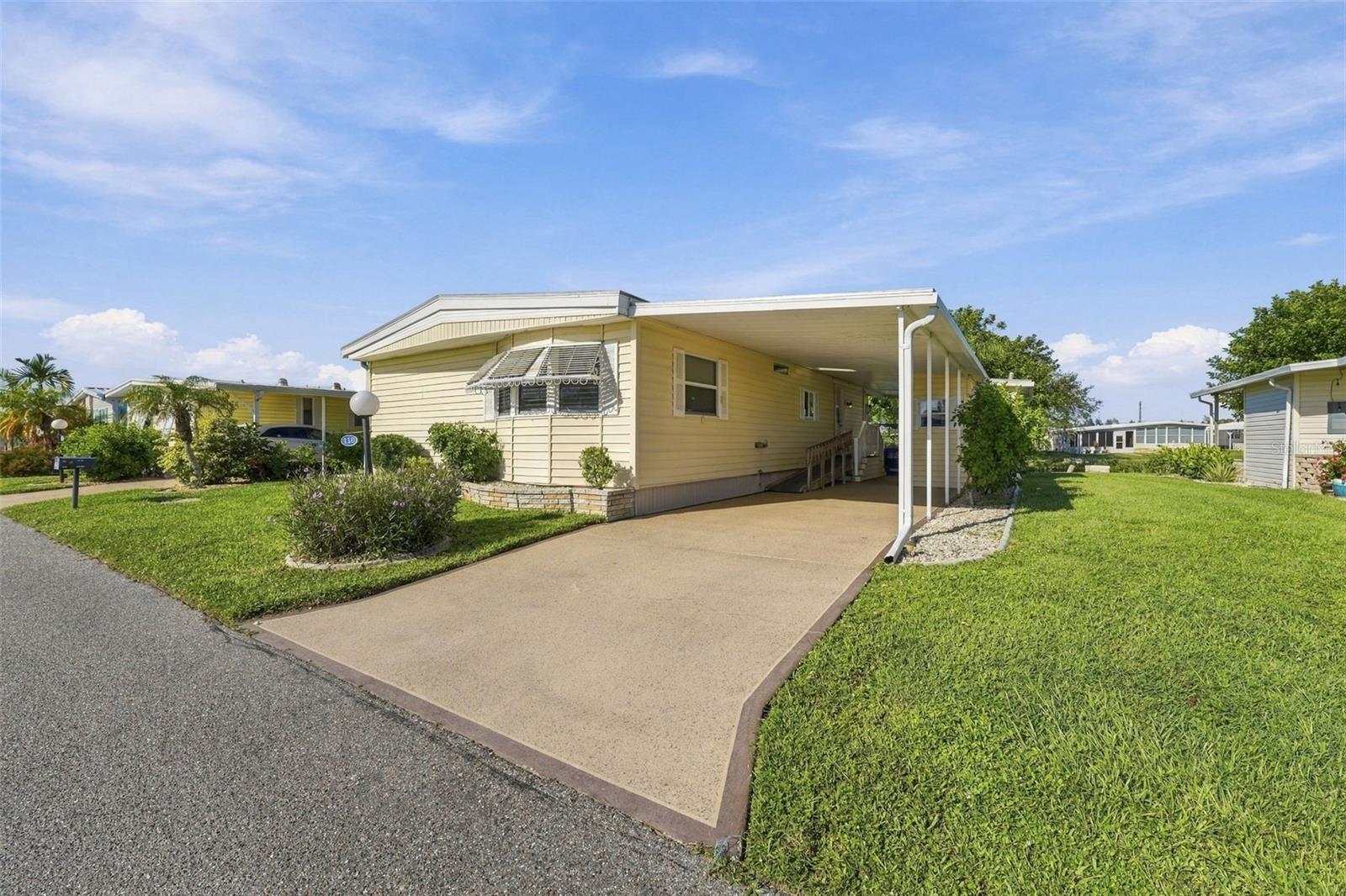110 MARTINIQUE RD — photo 4