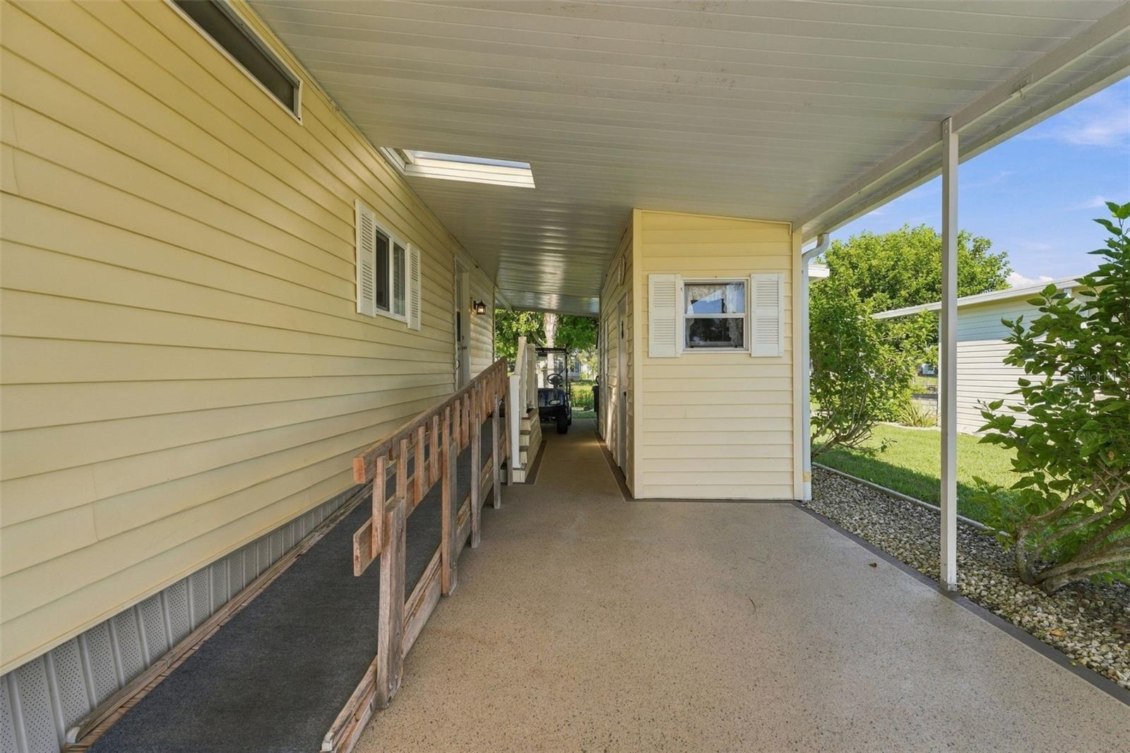 110 MARTINIQUE RD — photo 17