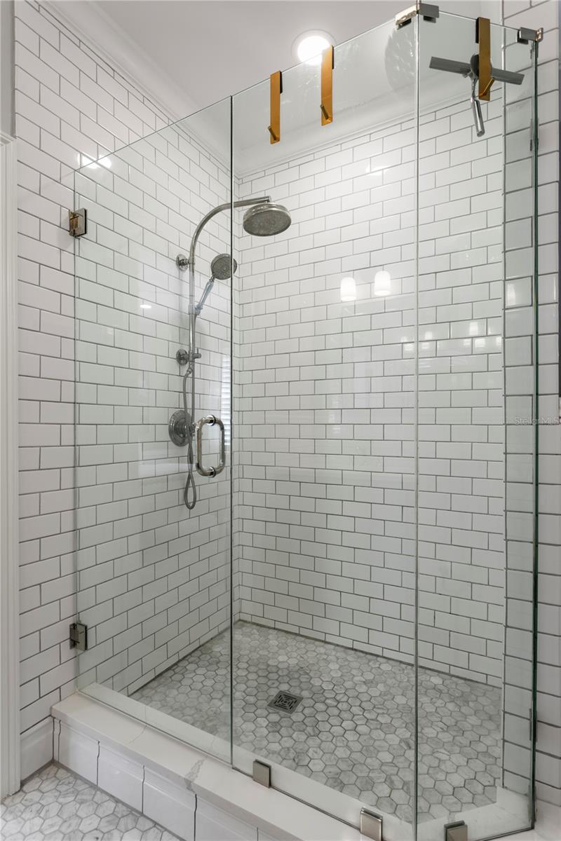 913 S BRUCE ST — photo 22