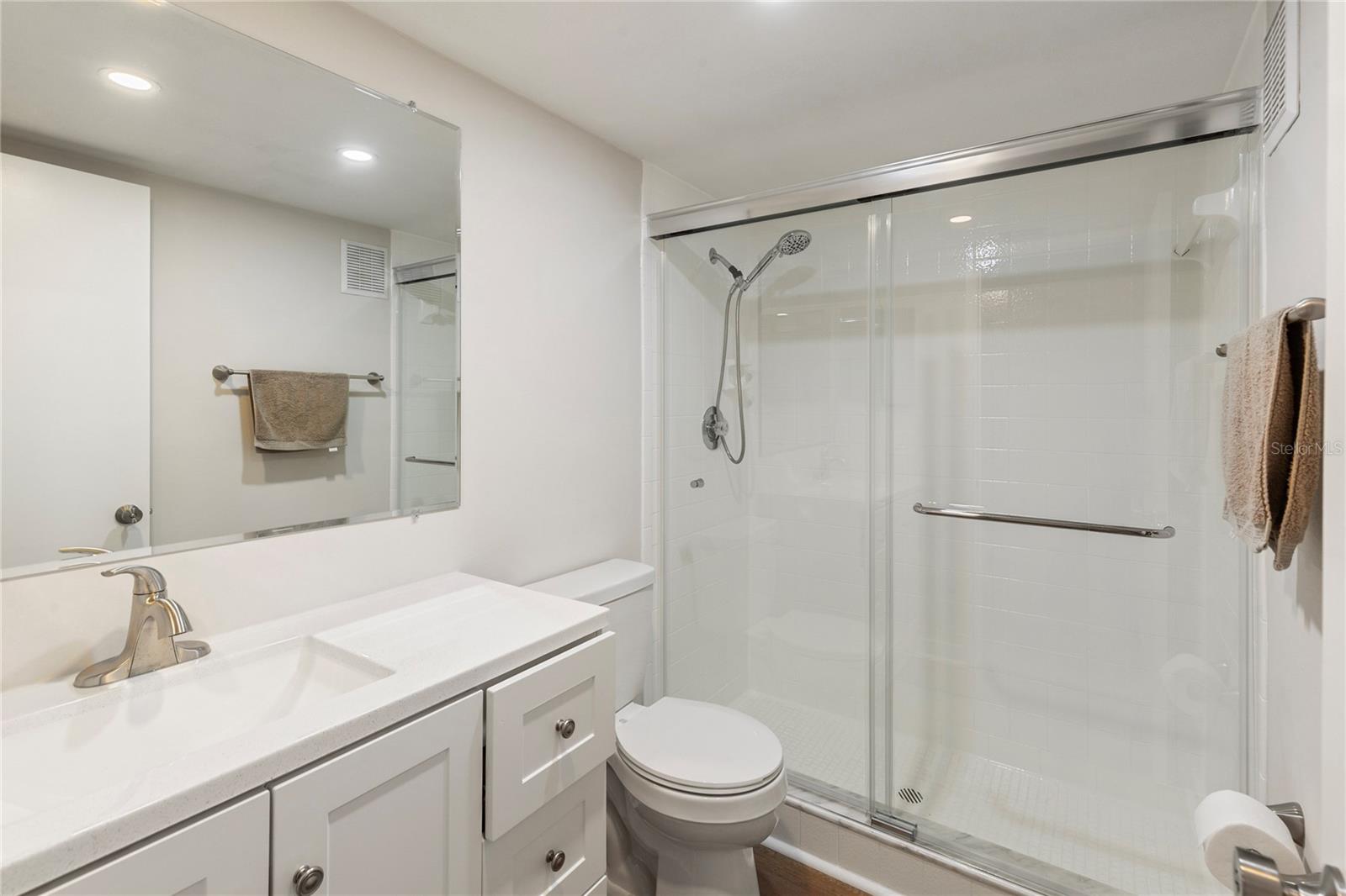 2650 COUNTRYSIDE BLVD #B302 — photo 11