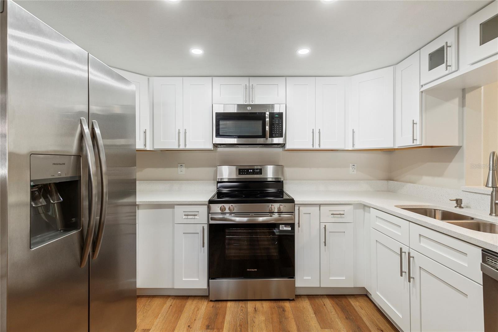 2650 COUNTRYSIDE BLVD #B302 — photo 6