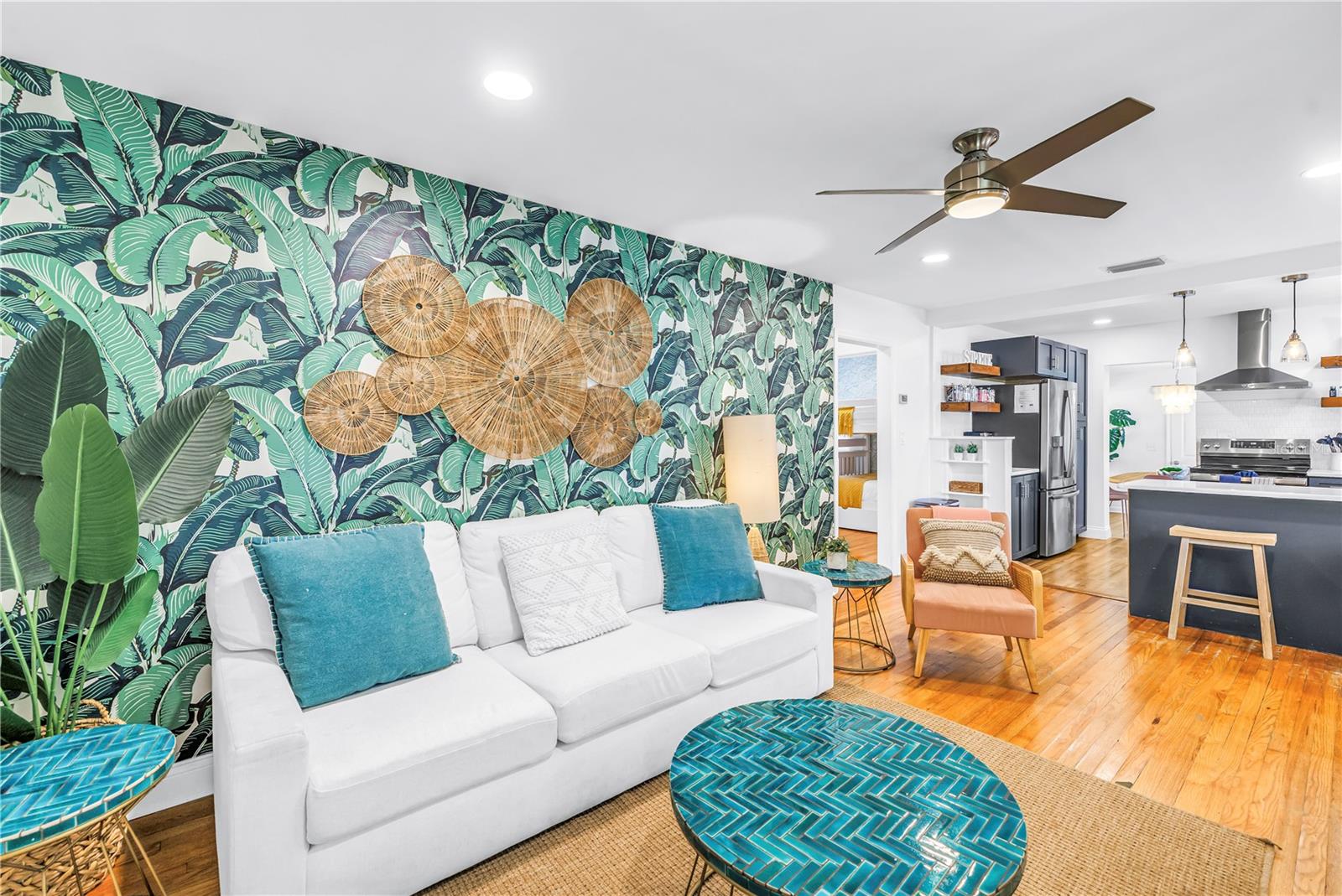 10804 SEMINOLE DR N — photo 2