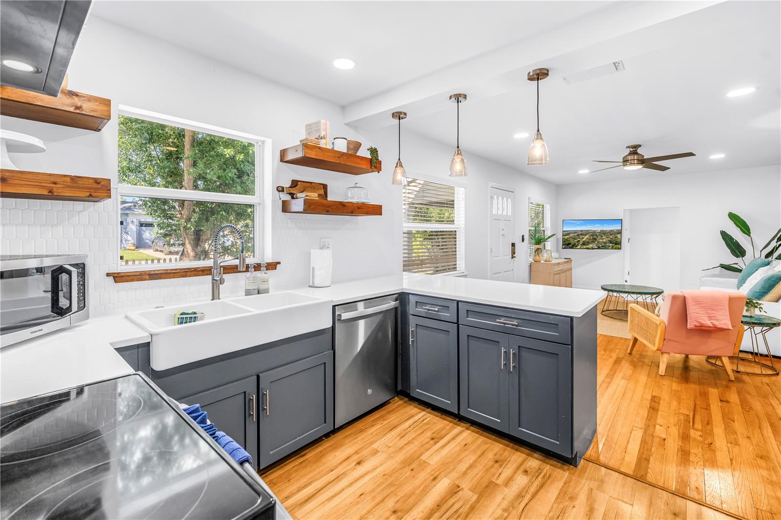 10804 SEMINOLE DR N — photo 11
