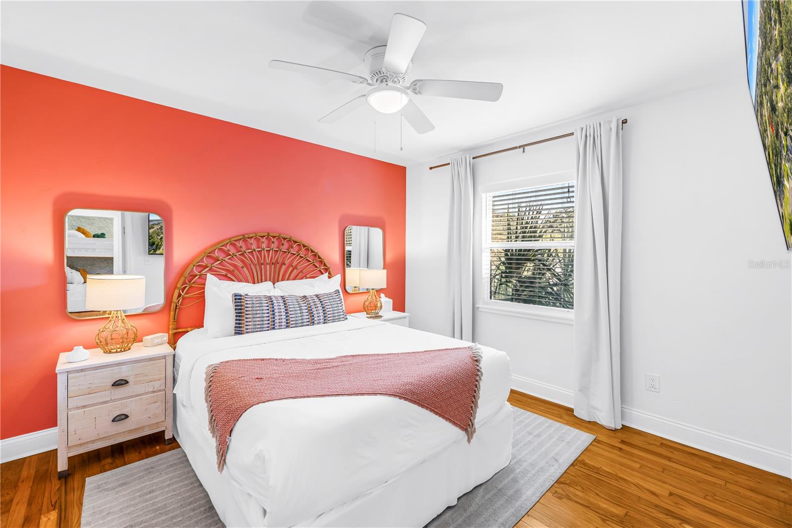 10804 SEMINOLE DR N — photo 18