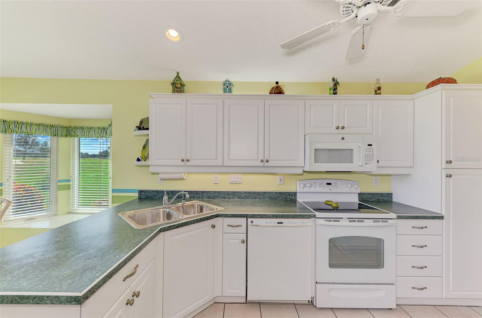 748 CONNEMARA CT — photo 29
