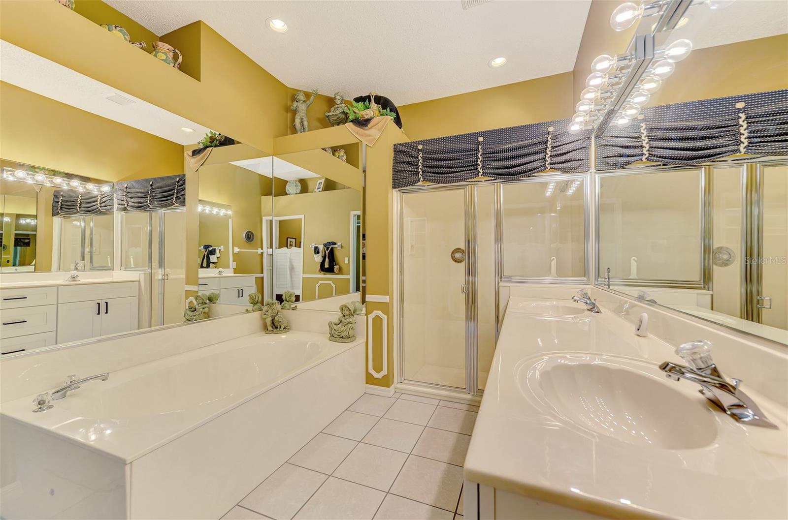 748 CONNEMARA CT — photo 40