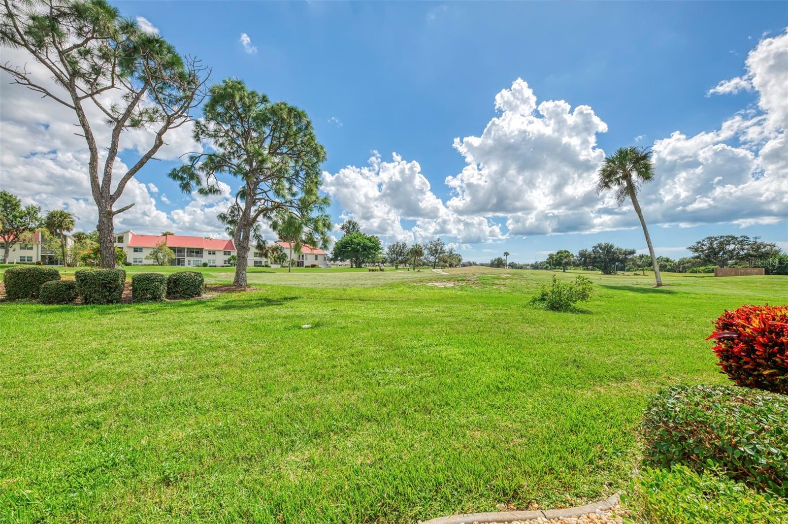 748 CONNEMARA CT — photo 57