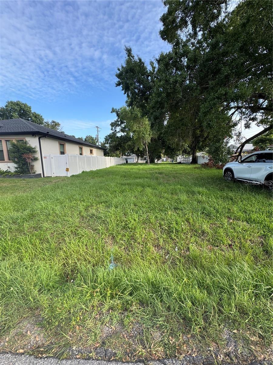 2710 W LAKE AVE — photo 3