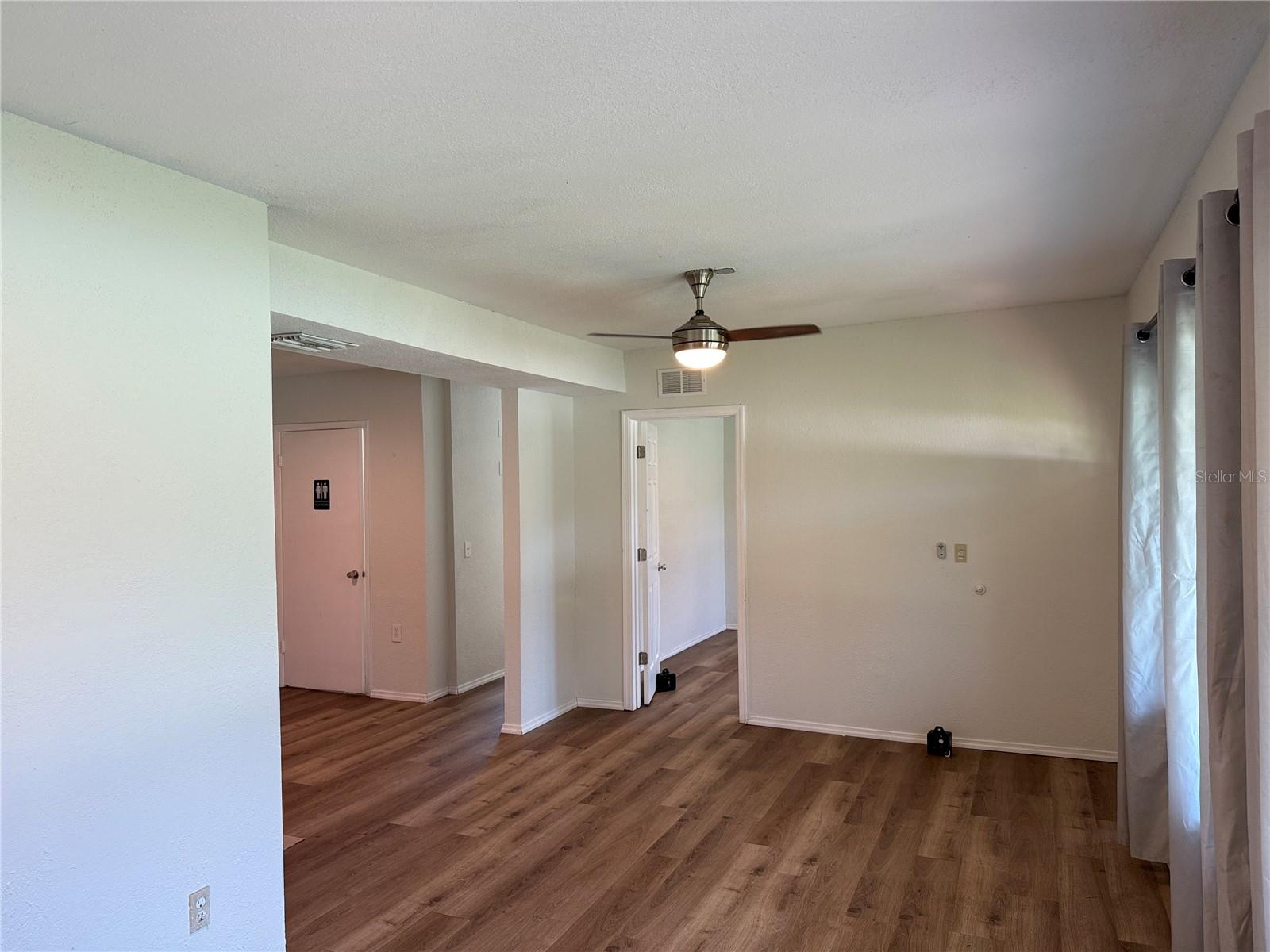 12152 FORT KING RD — photo 5