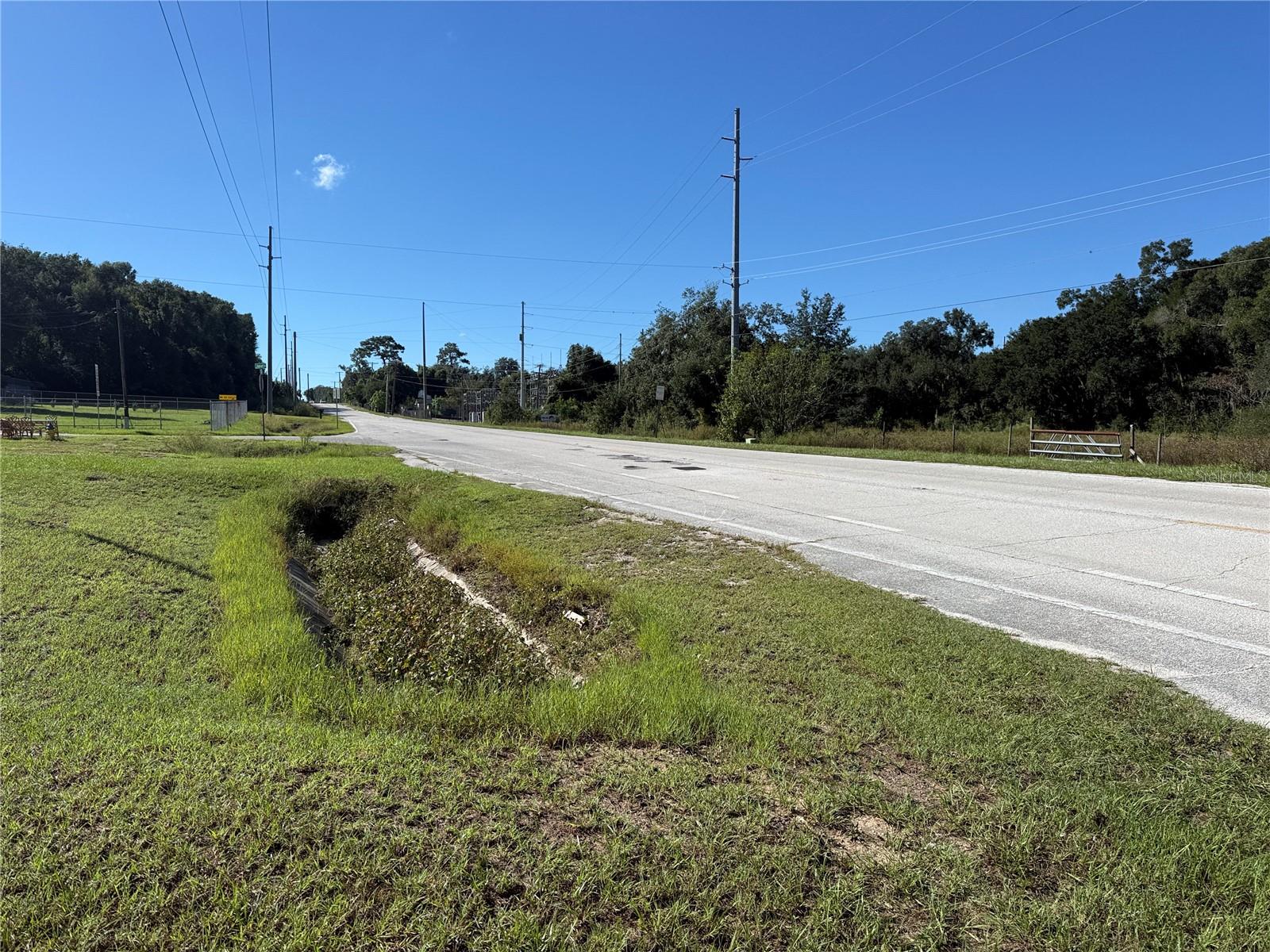 12152 FORT KING RD — photo 22