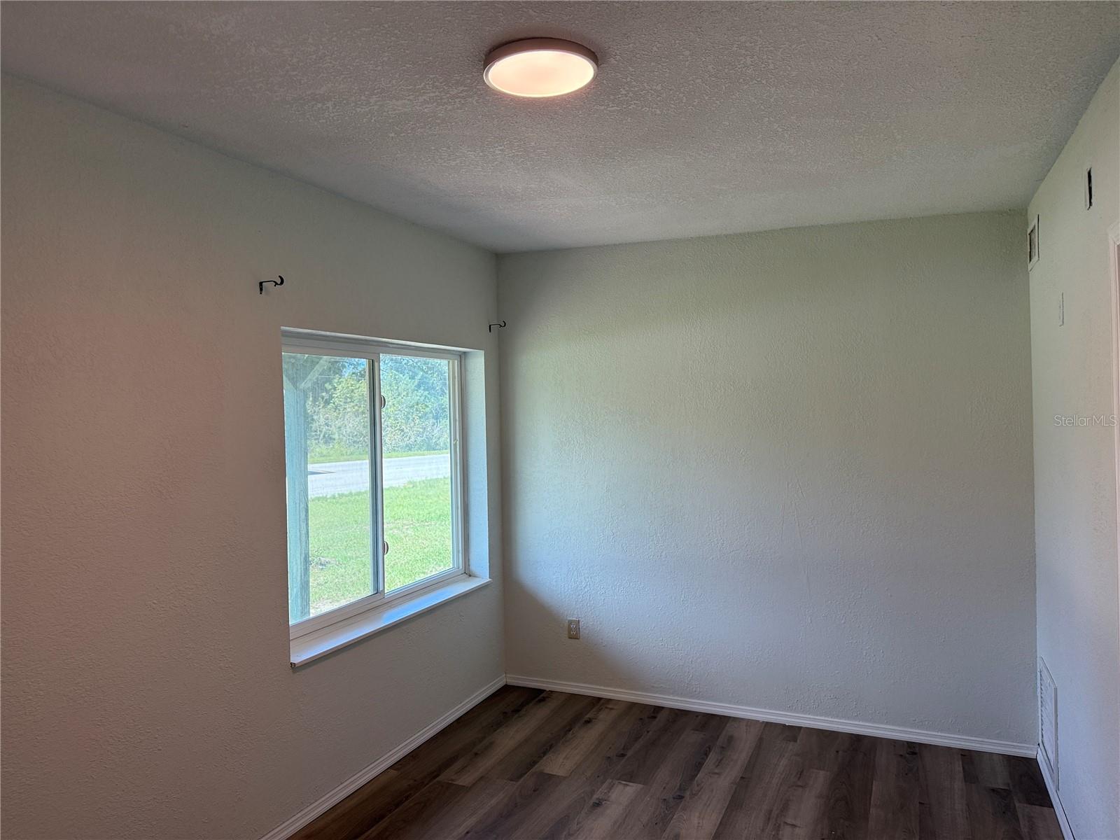 12152 FORT KING RD — photo 6