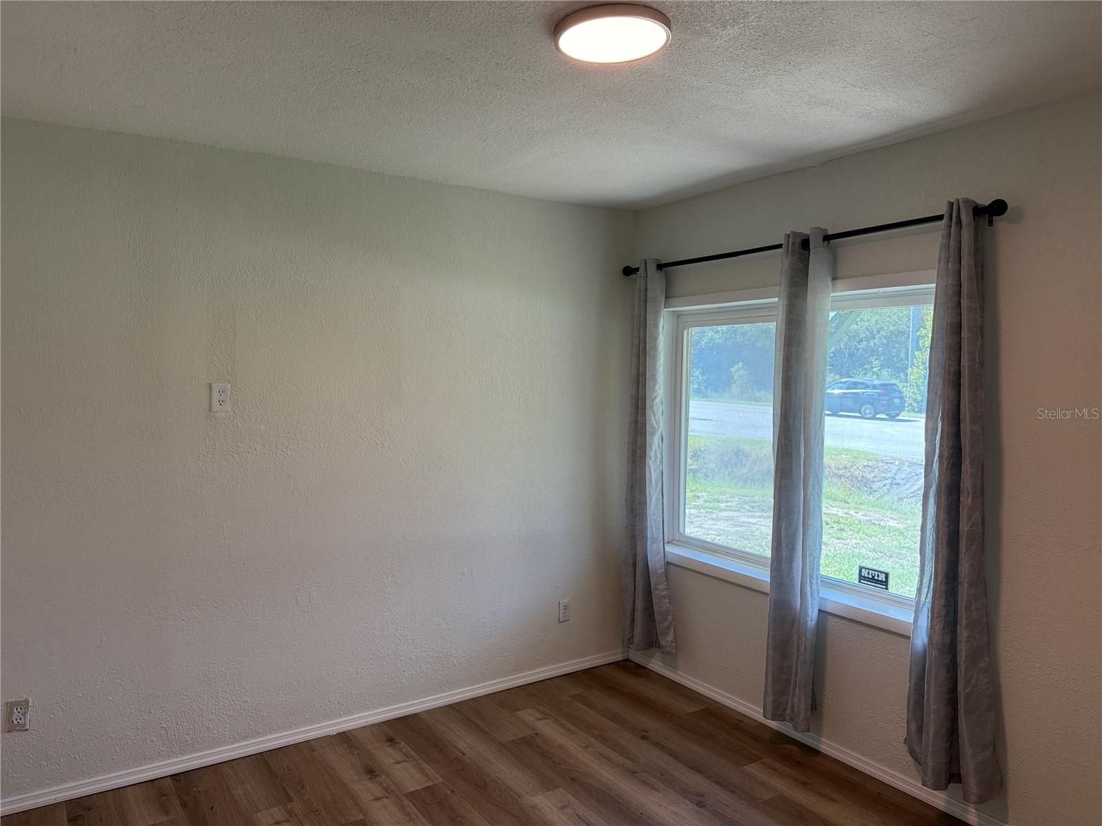 12152 FORT KING RD — photo 7