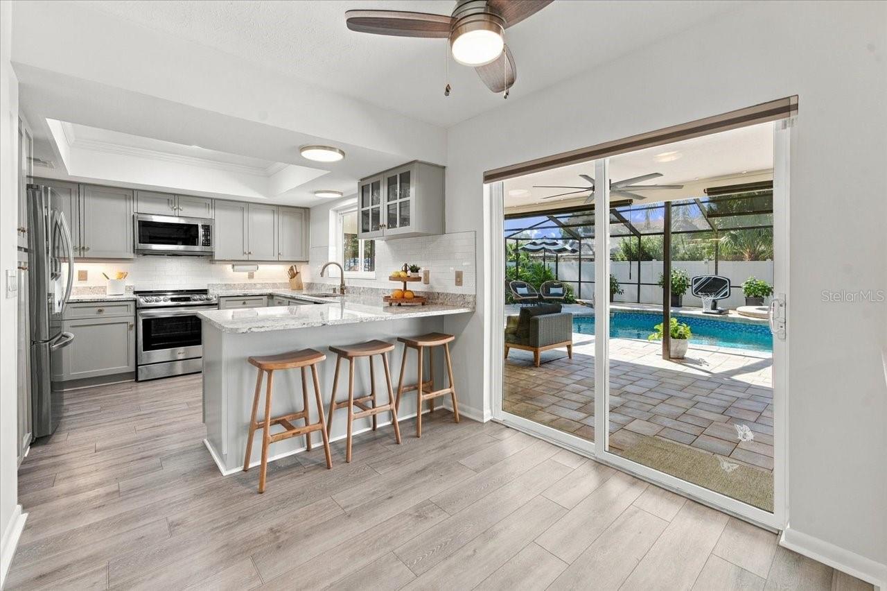 13810 LAKE VILLAGE PL — photo 14