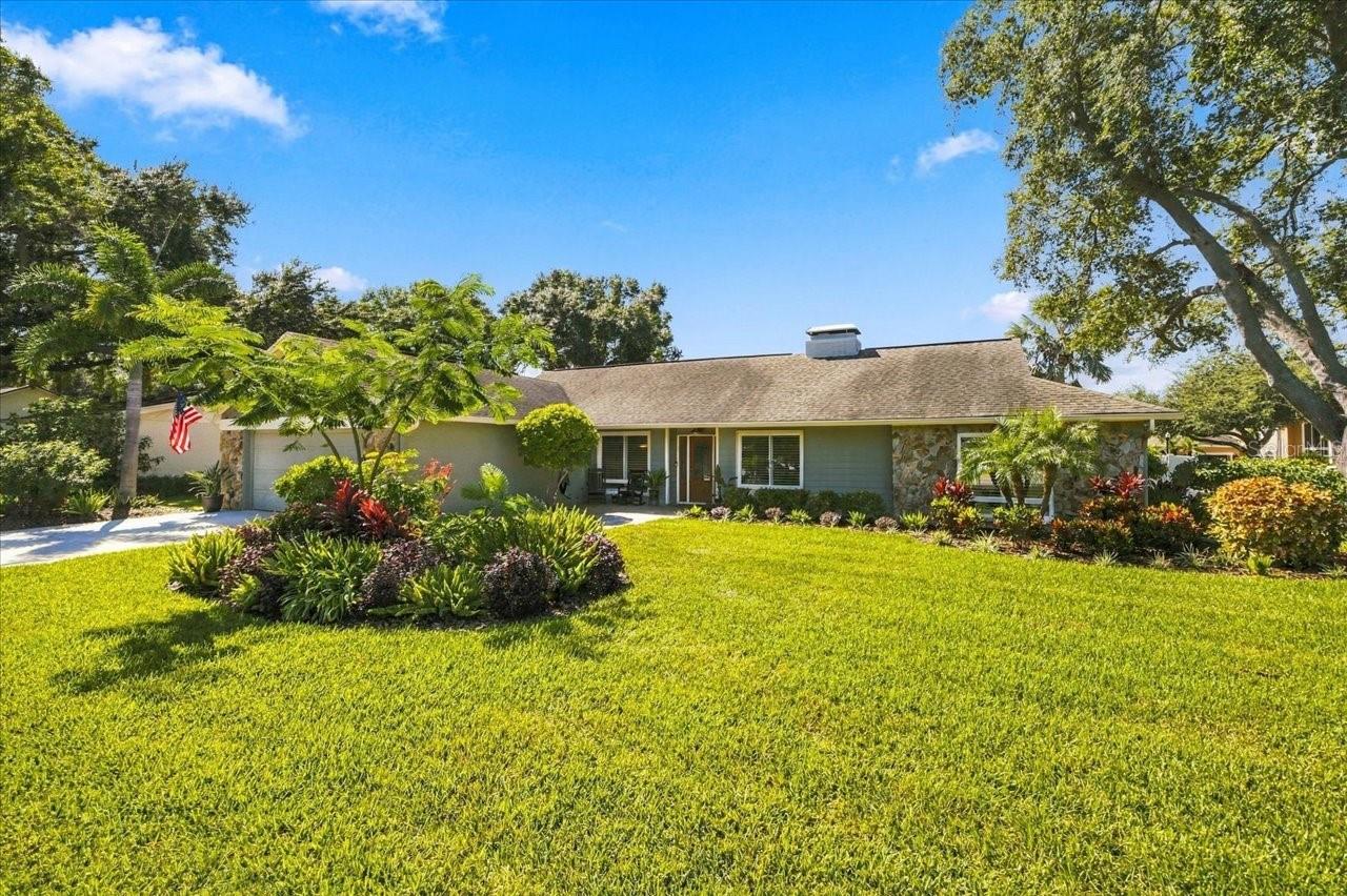 13810 LAKE VILLAGE PL — photo 3