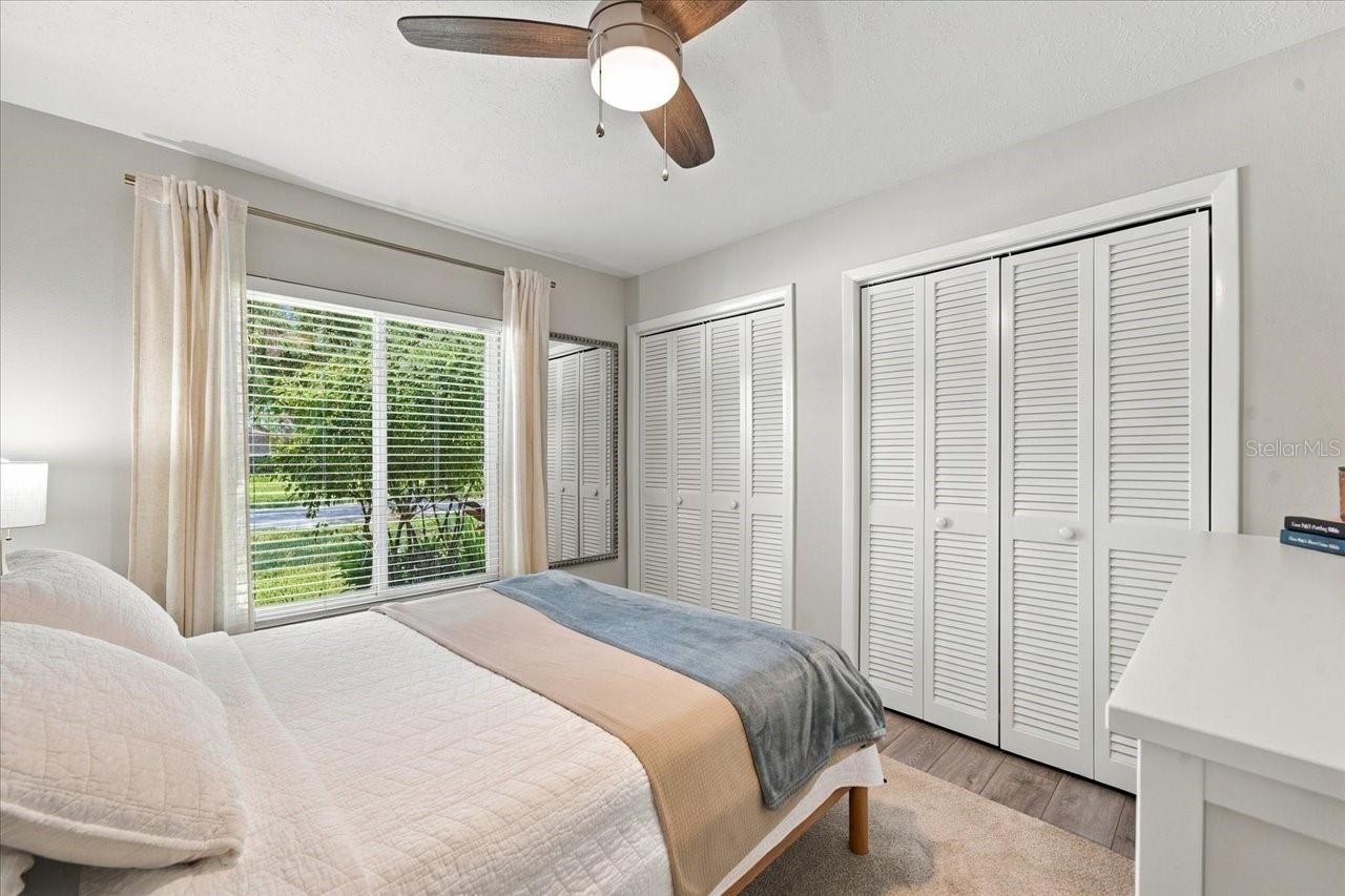 13810 LAKE VILLAGE PL — photo 31