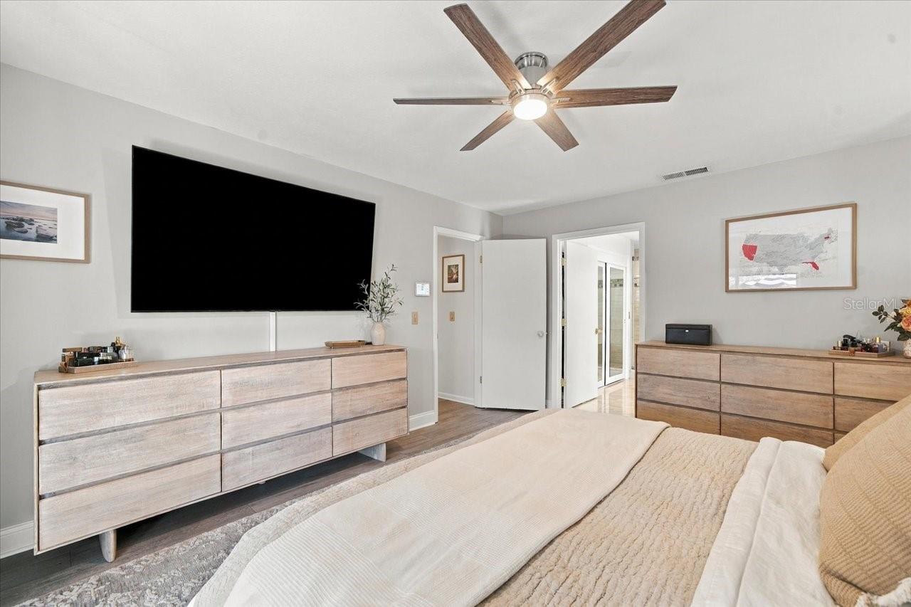 13810 LAKE VILLAGE PL — photo 26