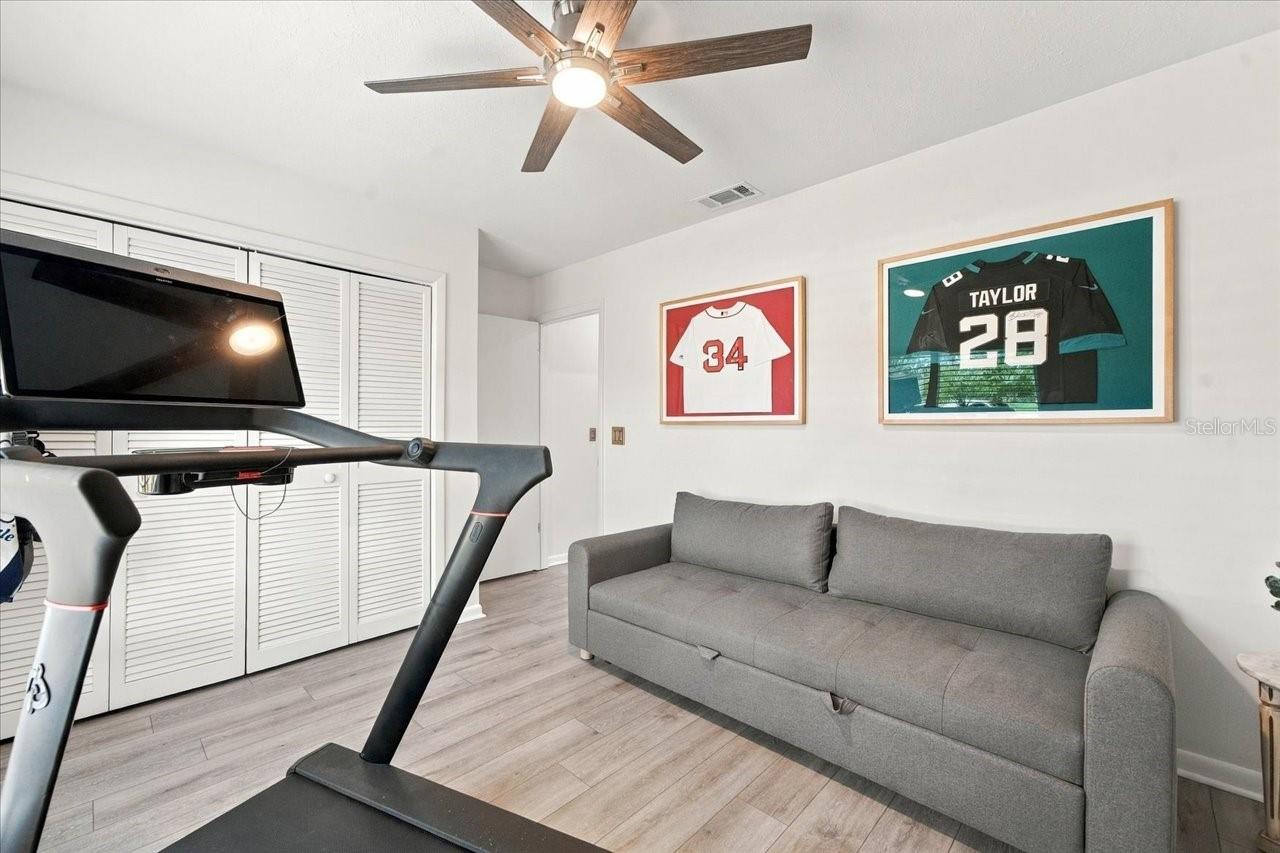 13810 LAKE VILLAGE PL — photo 35