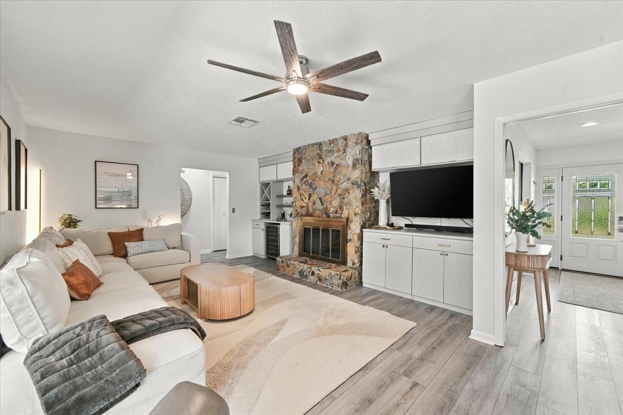 13810 LAKE VILLAGE PL — photo 16