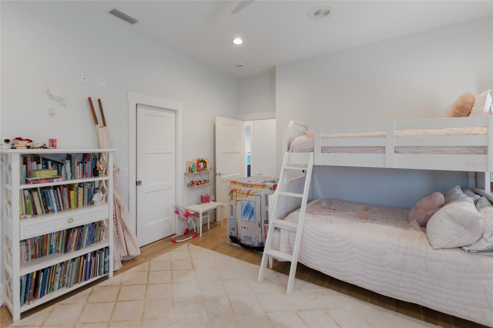1519 RIVERVIEW LN — photo 58