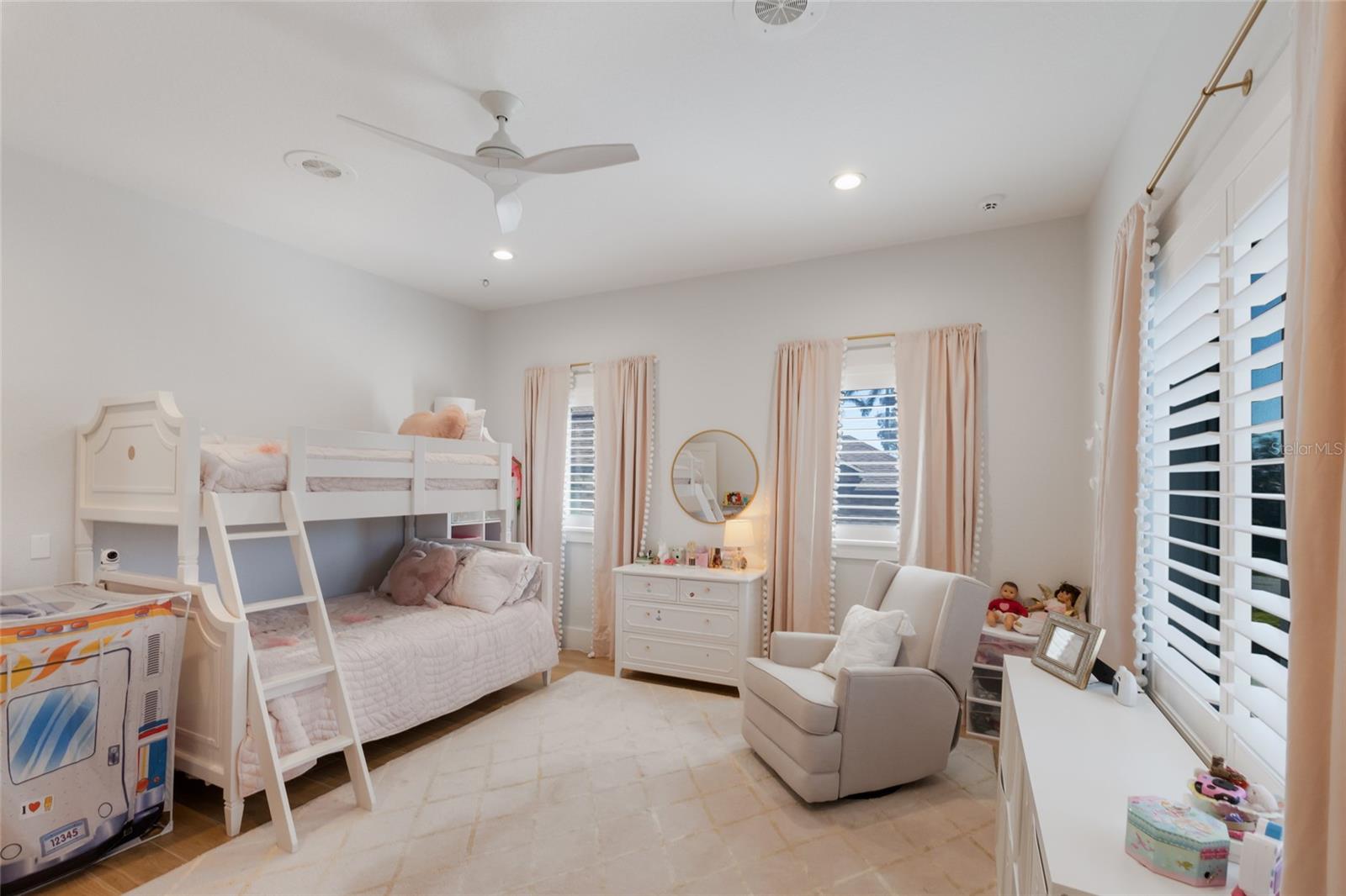 1519 RIVERVIEW LN — photo 57