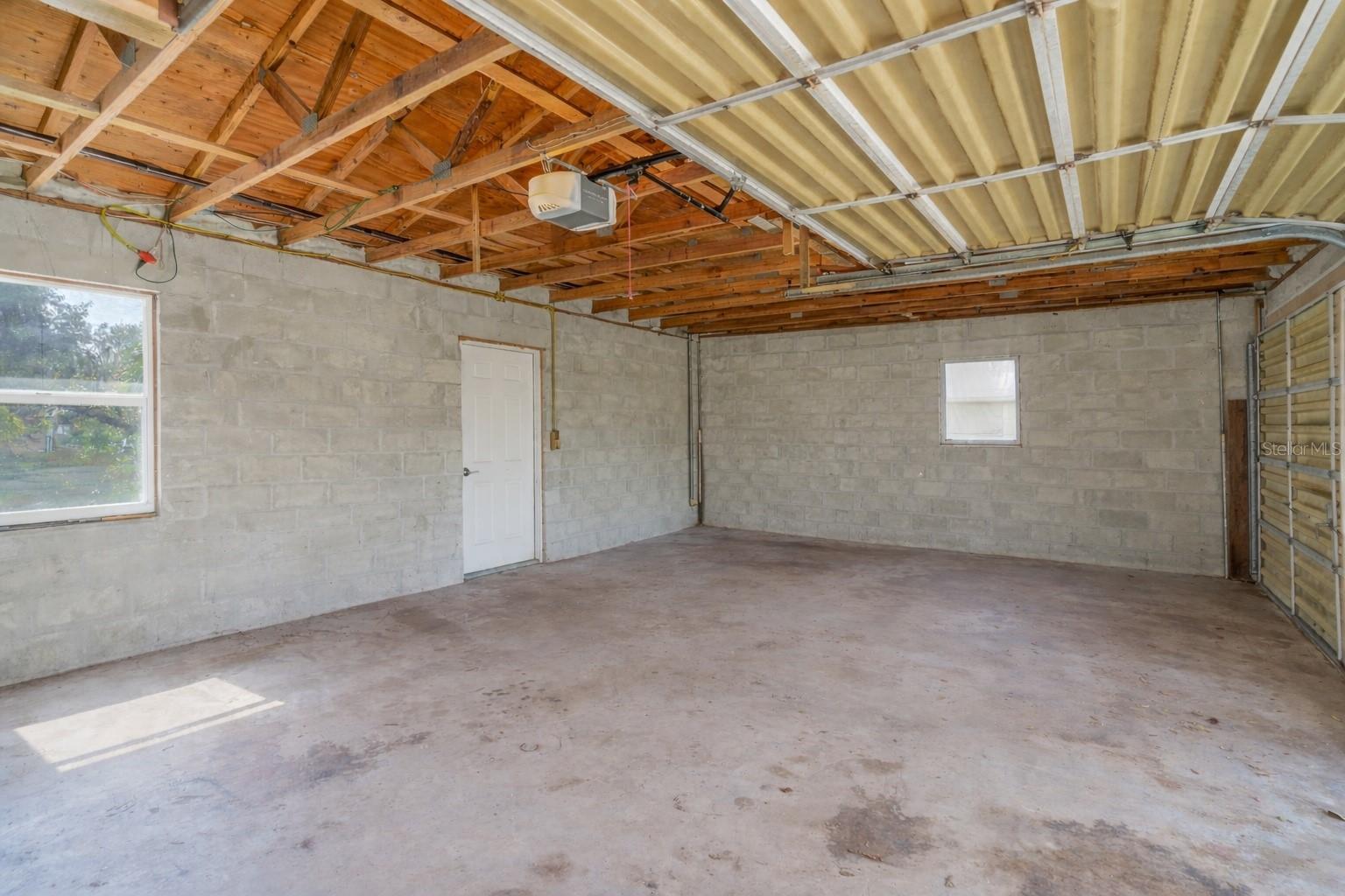 6520 QUONSET RD — photo 29