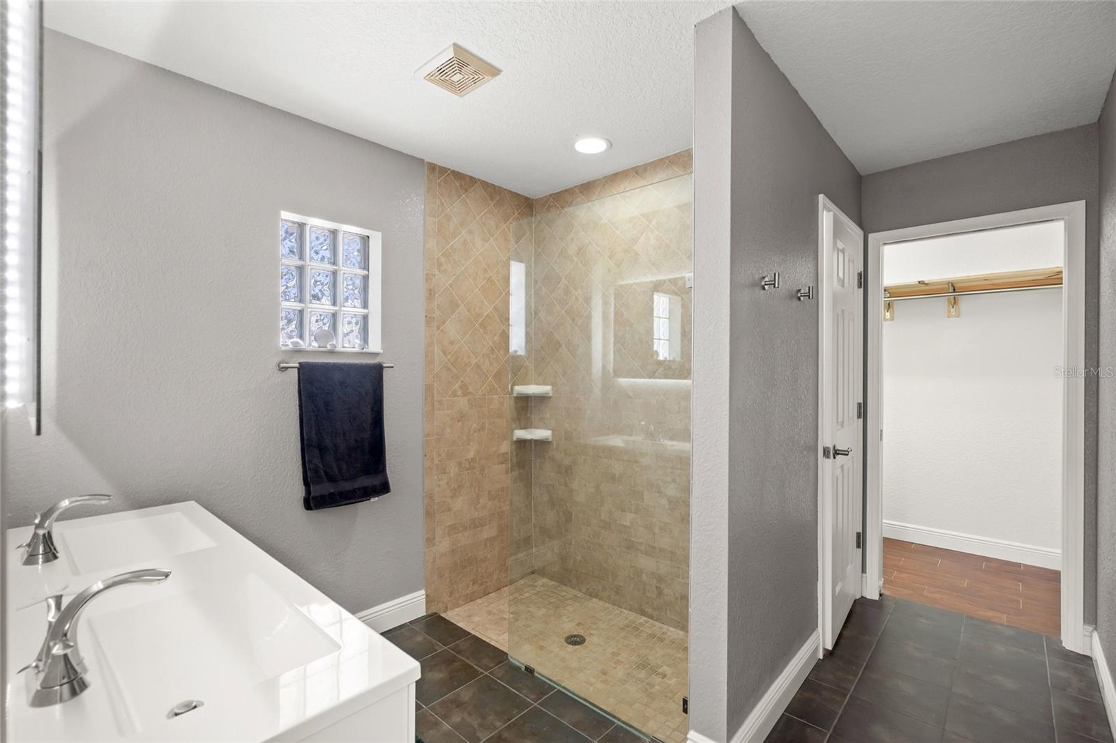 6520 QUONSET RD — photo 22