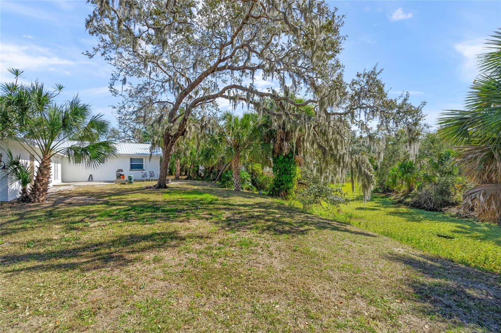6520 QUONSET RD — photo 32