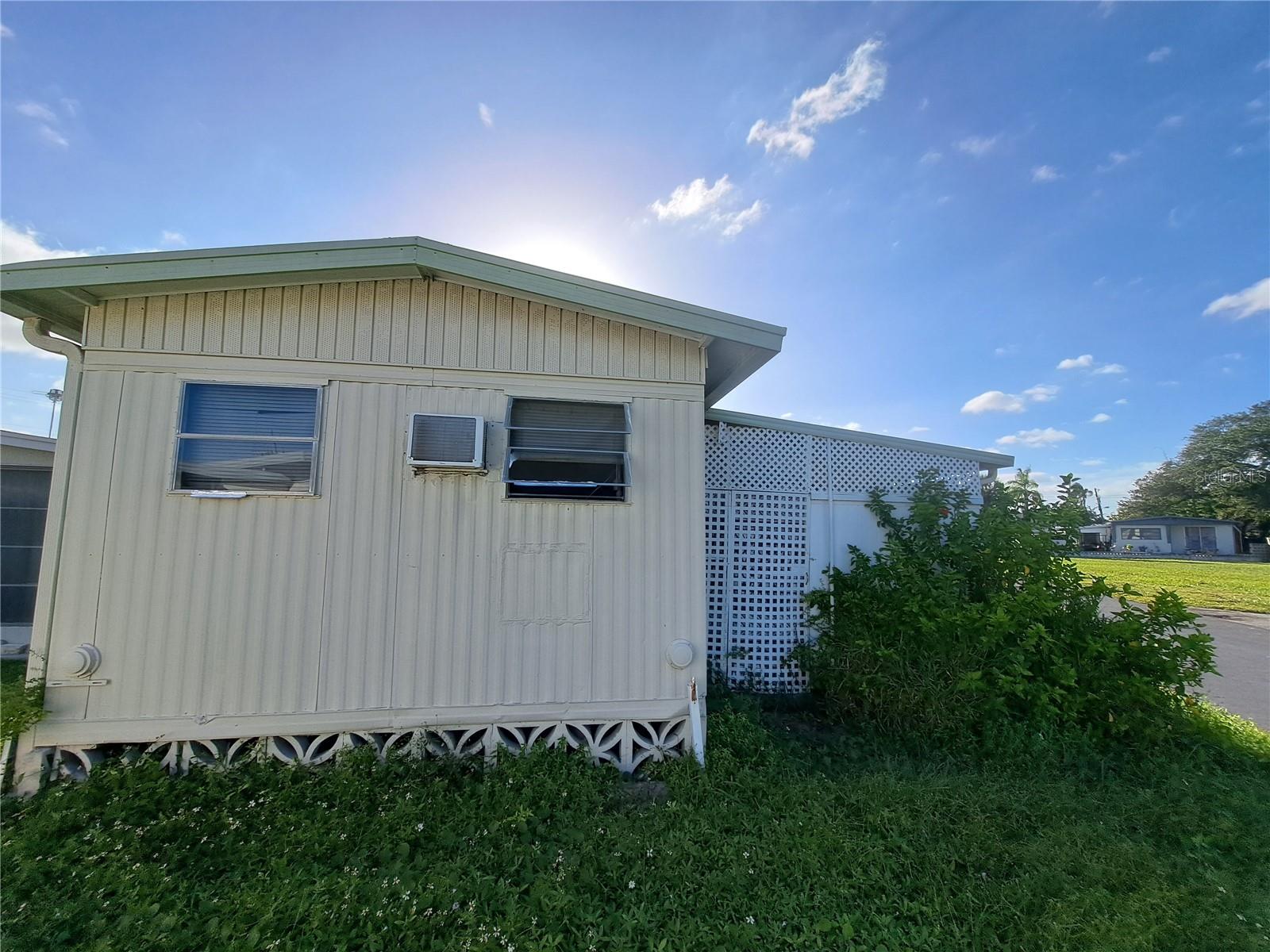 3701 14 ST W #lot #17 — photo 9