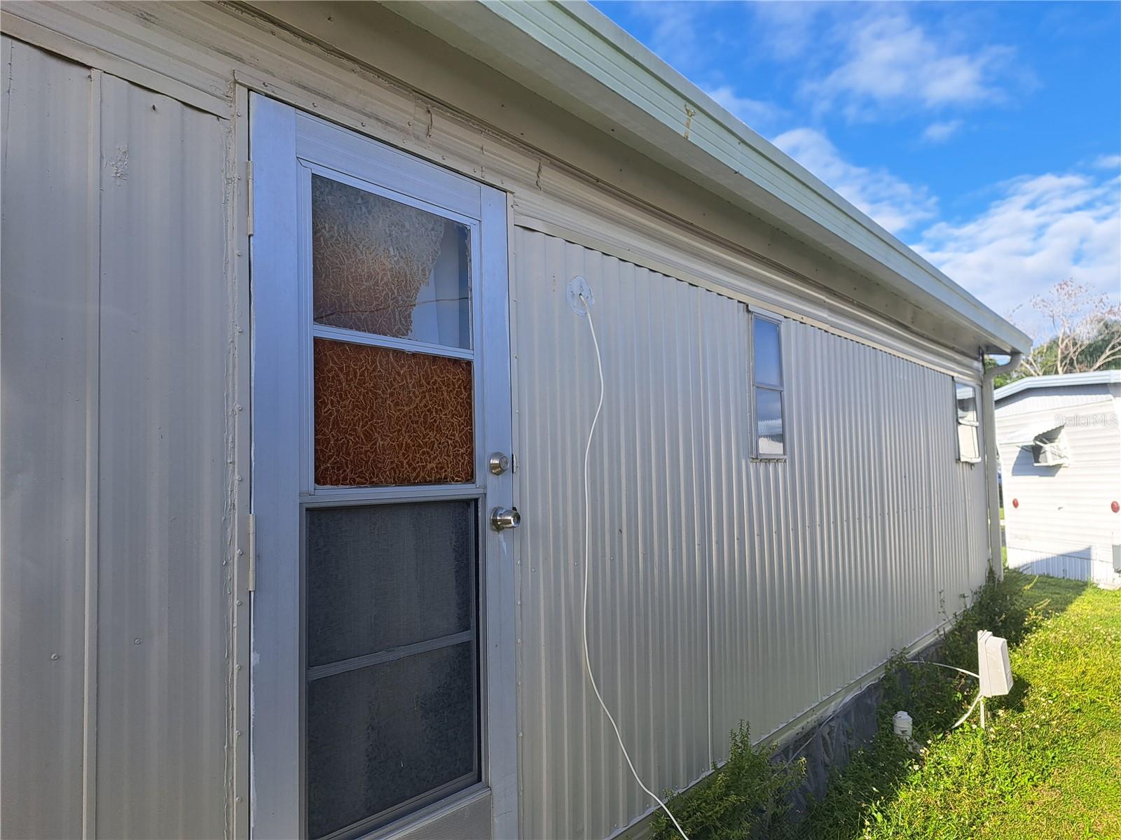 3701 14 ST W #lot #17 — photo 2