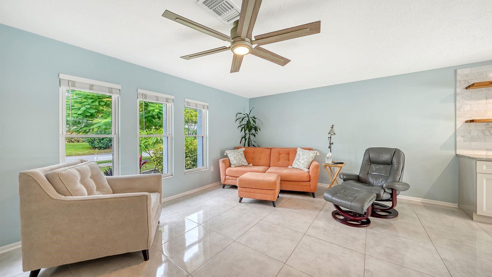 2295 PINE VIEW CIR — photo 11
