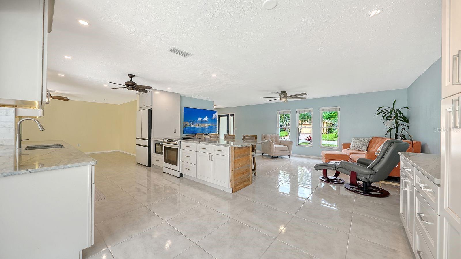 2295 PINE VIEW CIR — photo 20