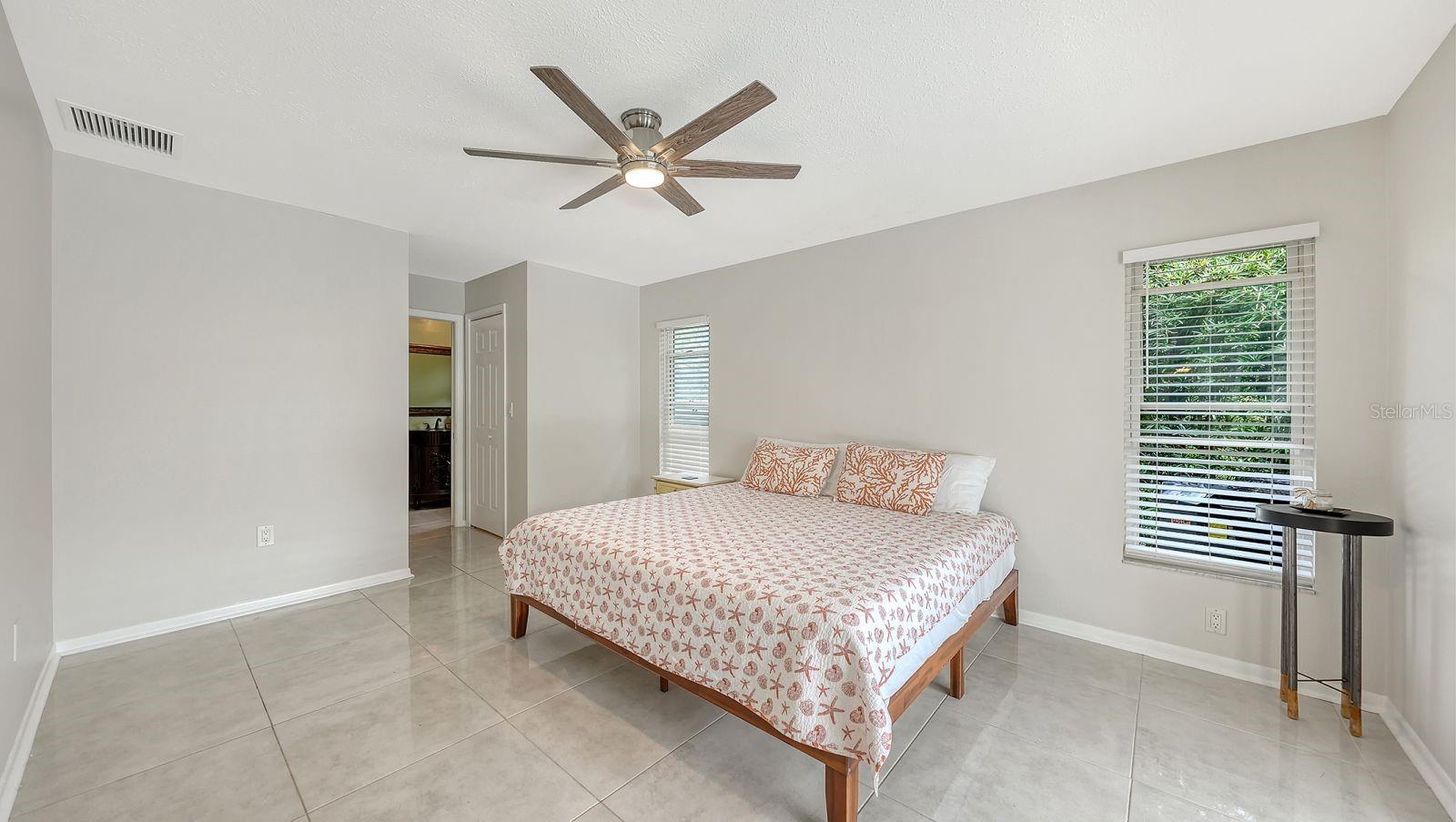 2295 PINE VIEW CIR — photo 33