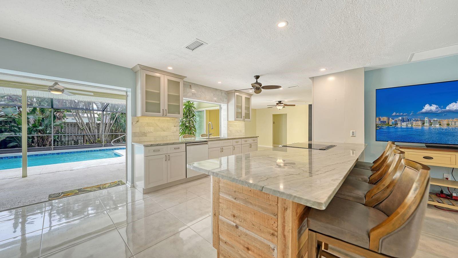 2295 PINE VIEW CIR — photo 22