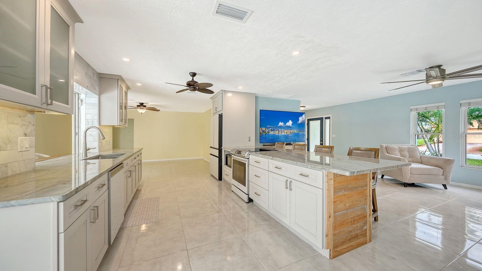 2295 PINE VIEW CIR — photo 21