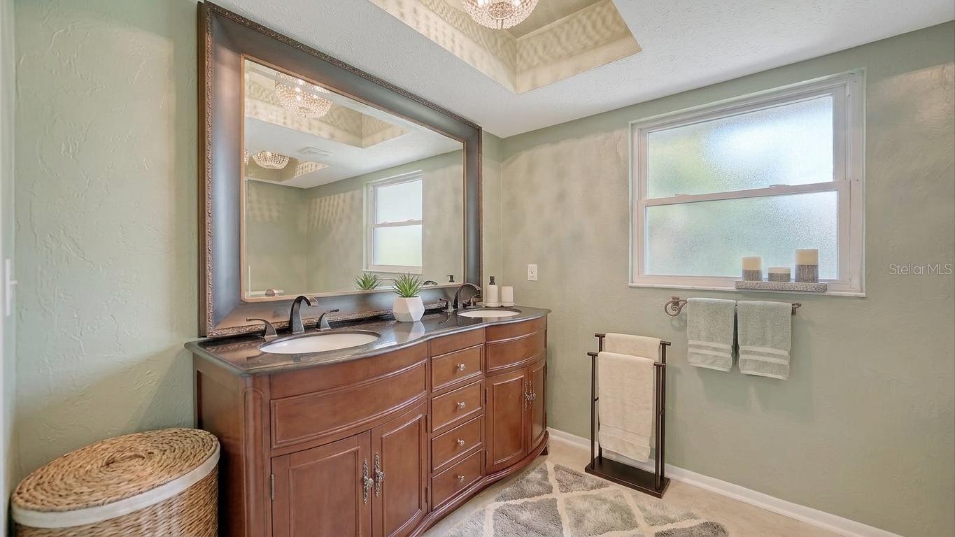 2295 PINE VIEW CIR — photo 44