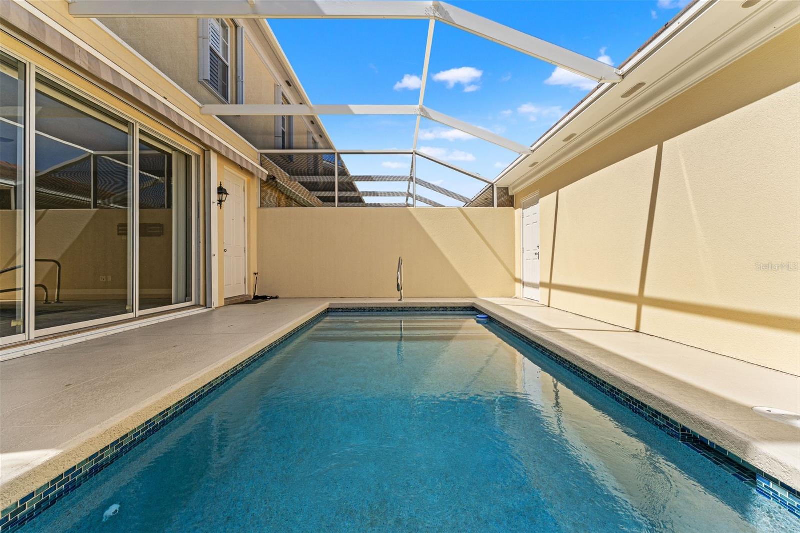 5389 CAMBIAGO ST — photo 2