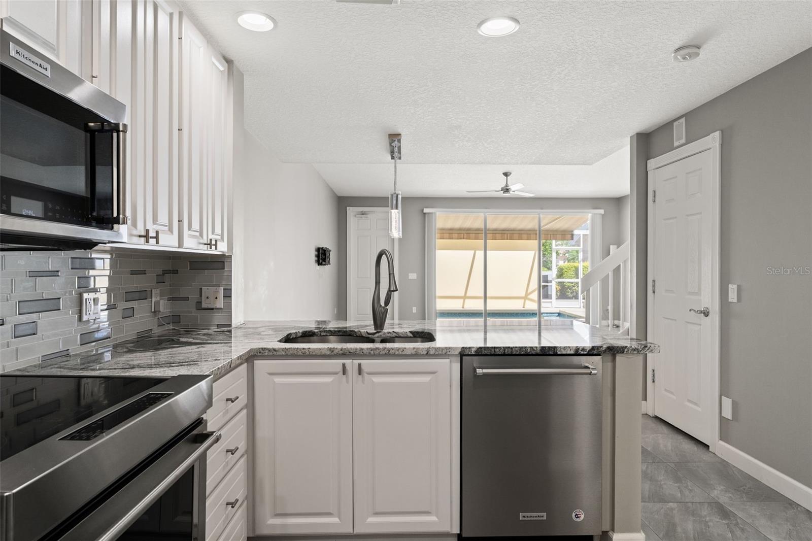 5389 CAMBIAGO ST — photo 17