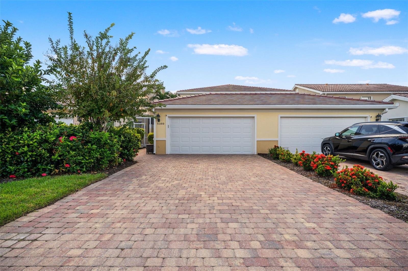 5389 CAMBIAGO ST — photo 47