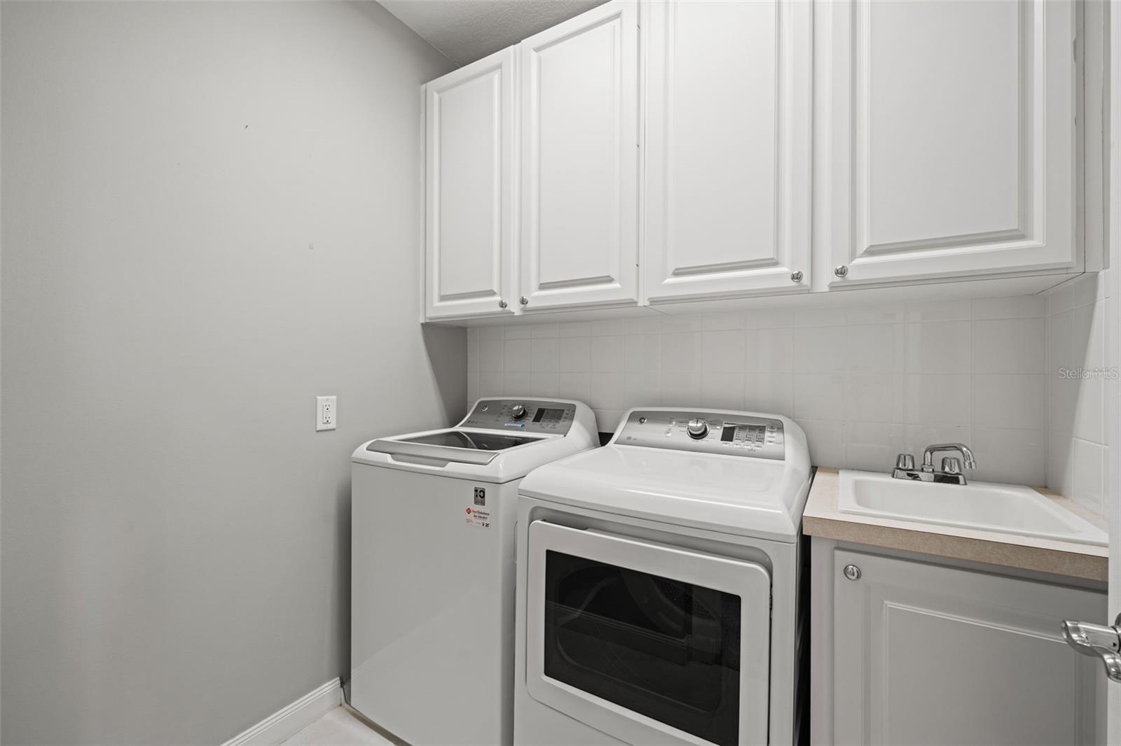5389 CAMBIAGO ST — photo 34