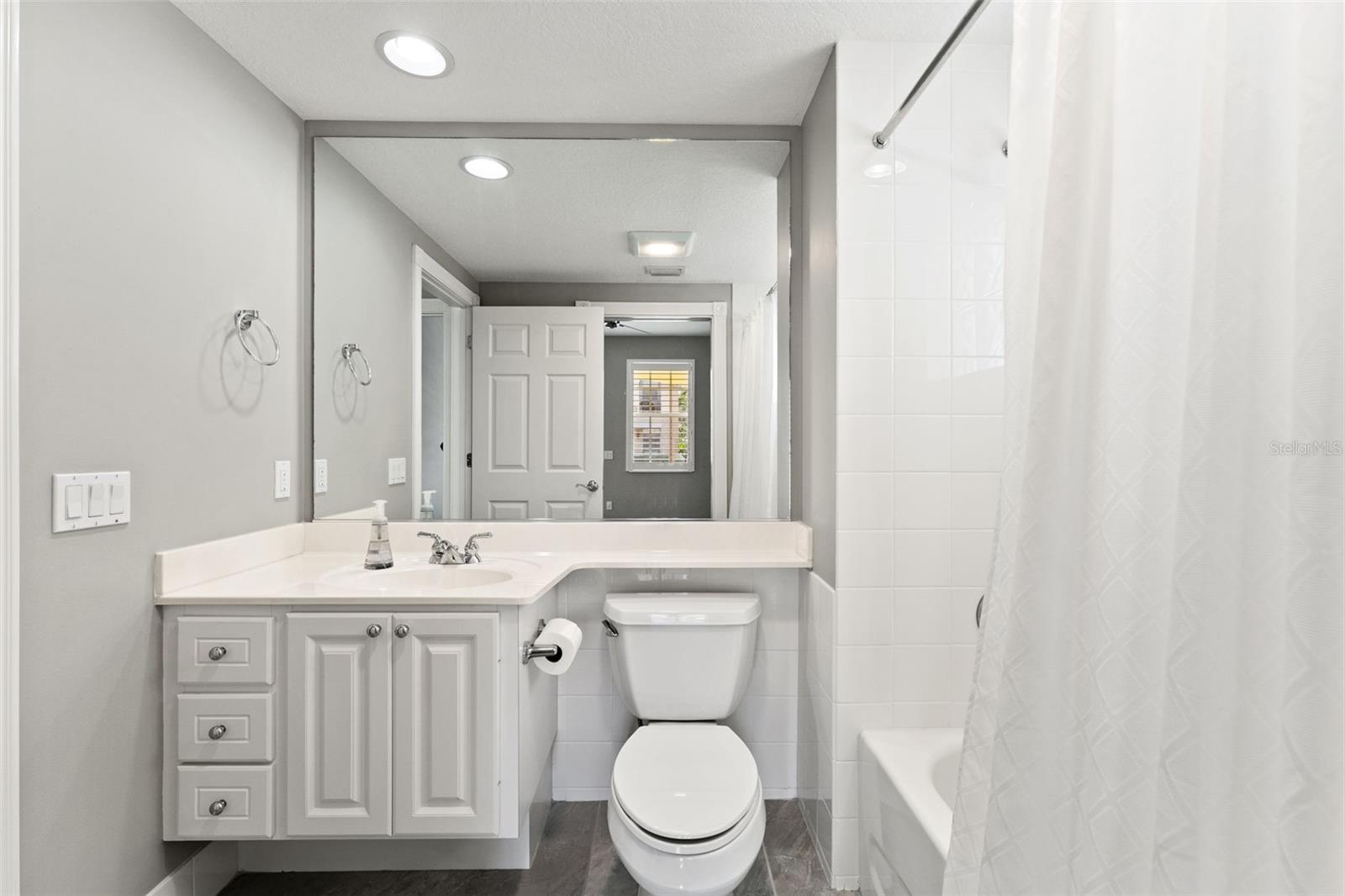 5389 CAMBIAGO ST — photo 21