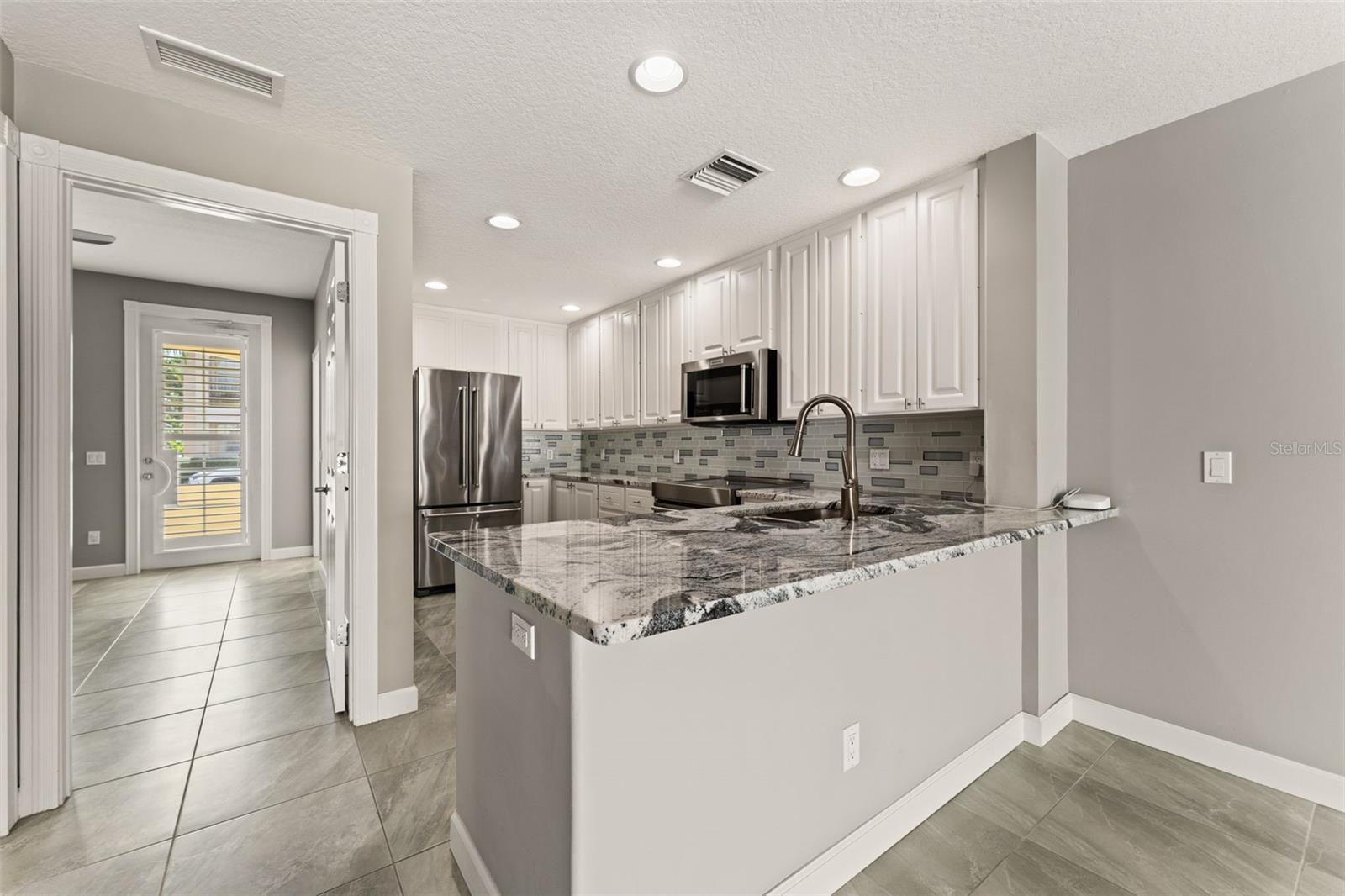 5389 CAMBIAGO ST — photo 14