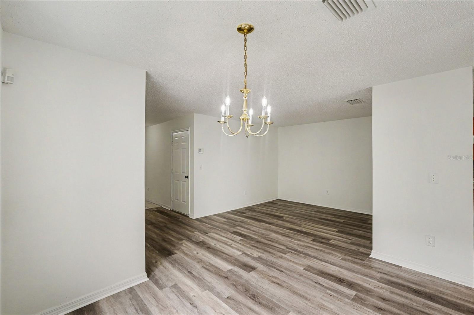 8419 EDGEWATER PLACE BLVD — photo 7