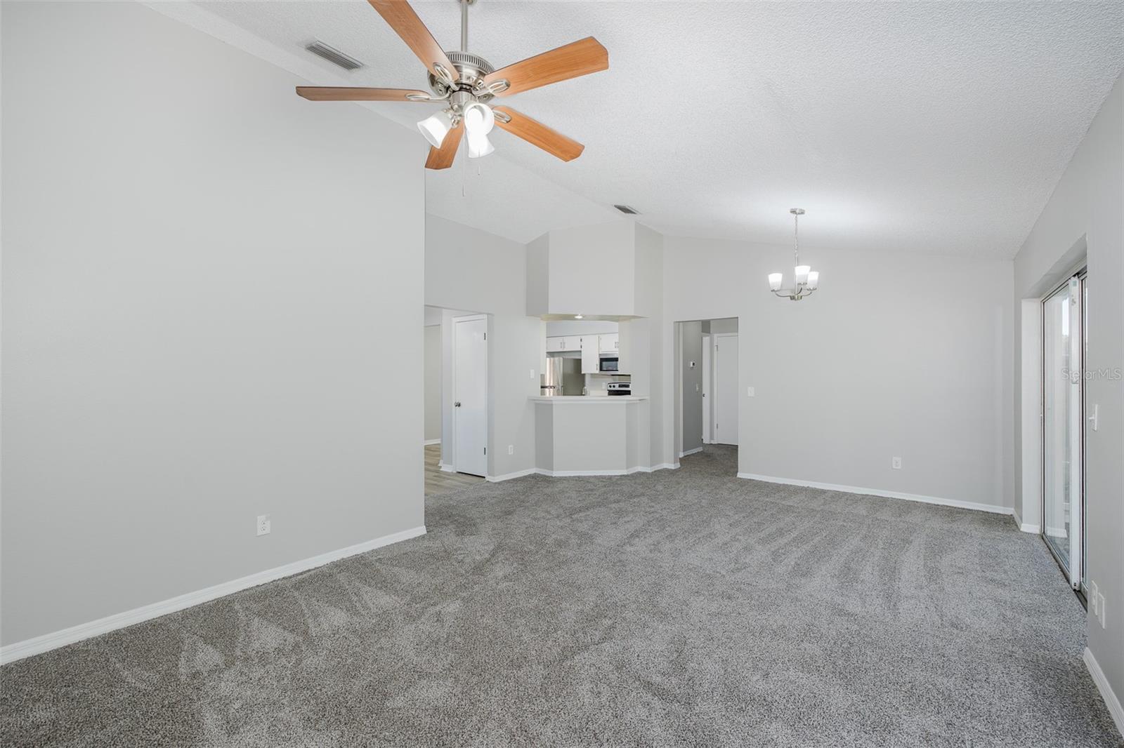 8150 TOM SAWYER DR — photo 10