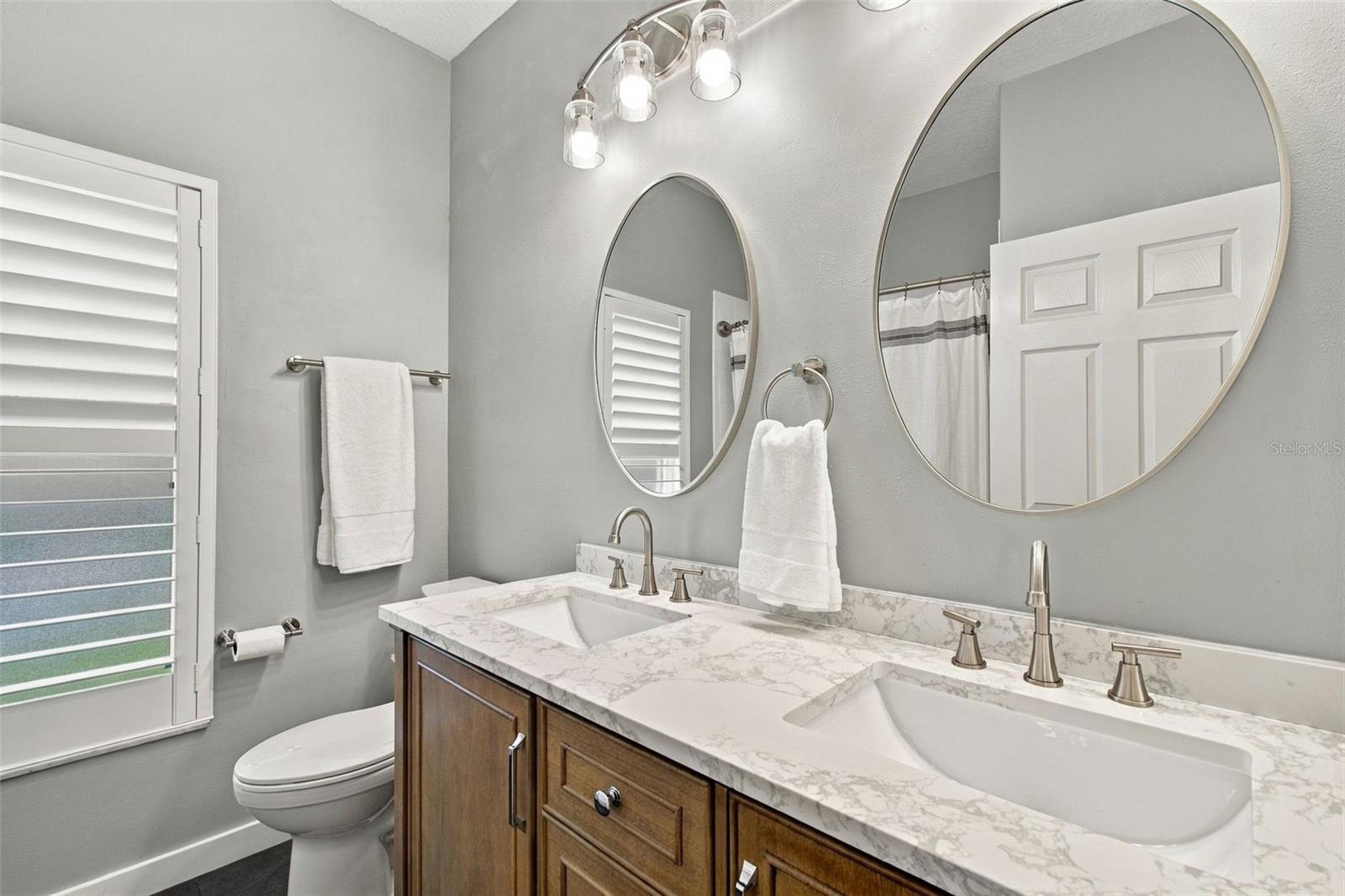 5406 E LONGBOAT — photo 41