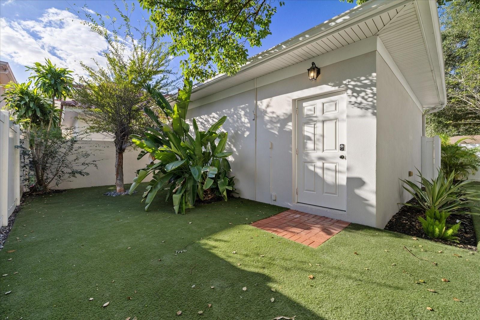 2722 N MYRTLE AVE — photo 56