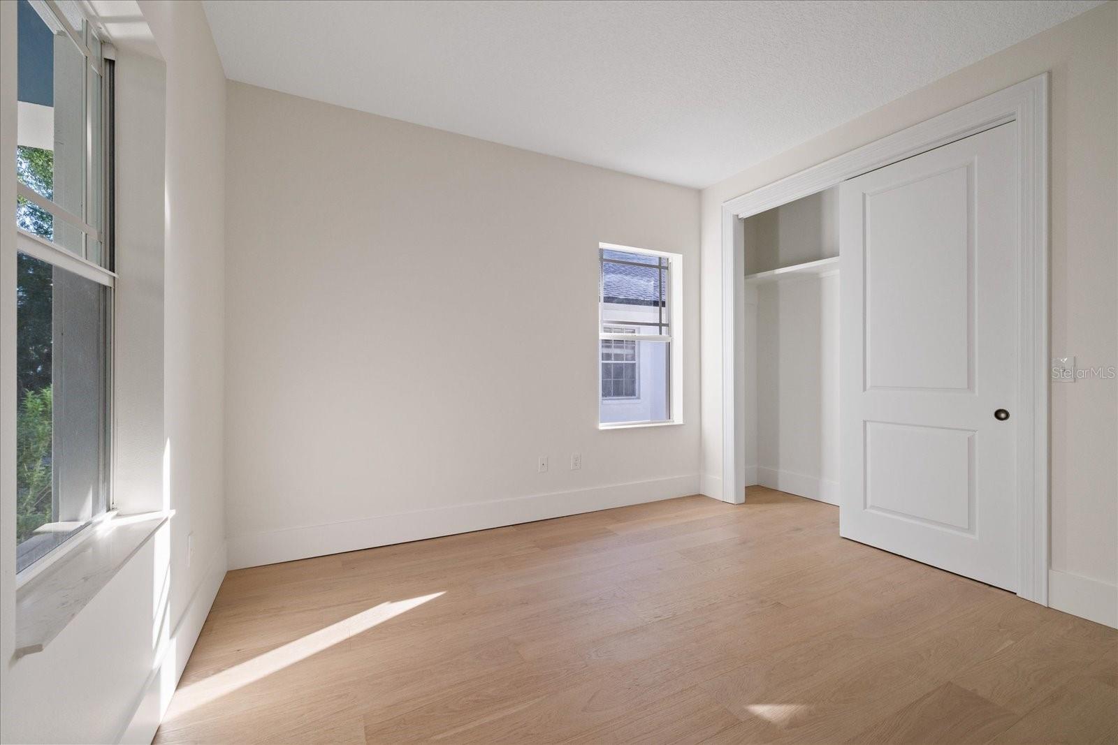 2722 N MYRTLE AVE — photo 46