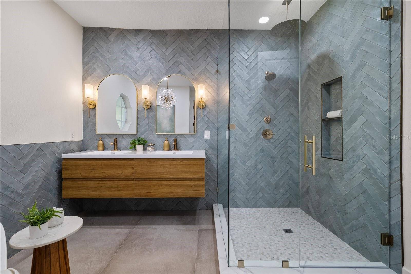 2722 N MYRTLE AVE — photo 30