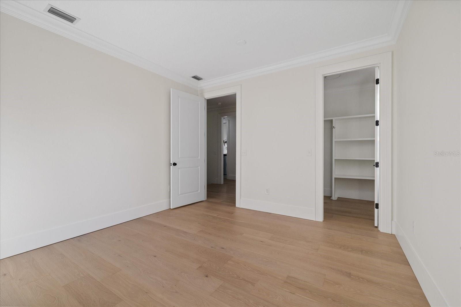 2722 N MYRTLE AVE — photo 48