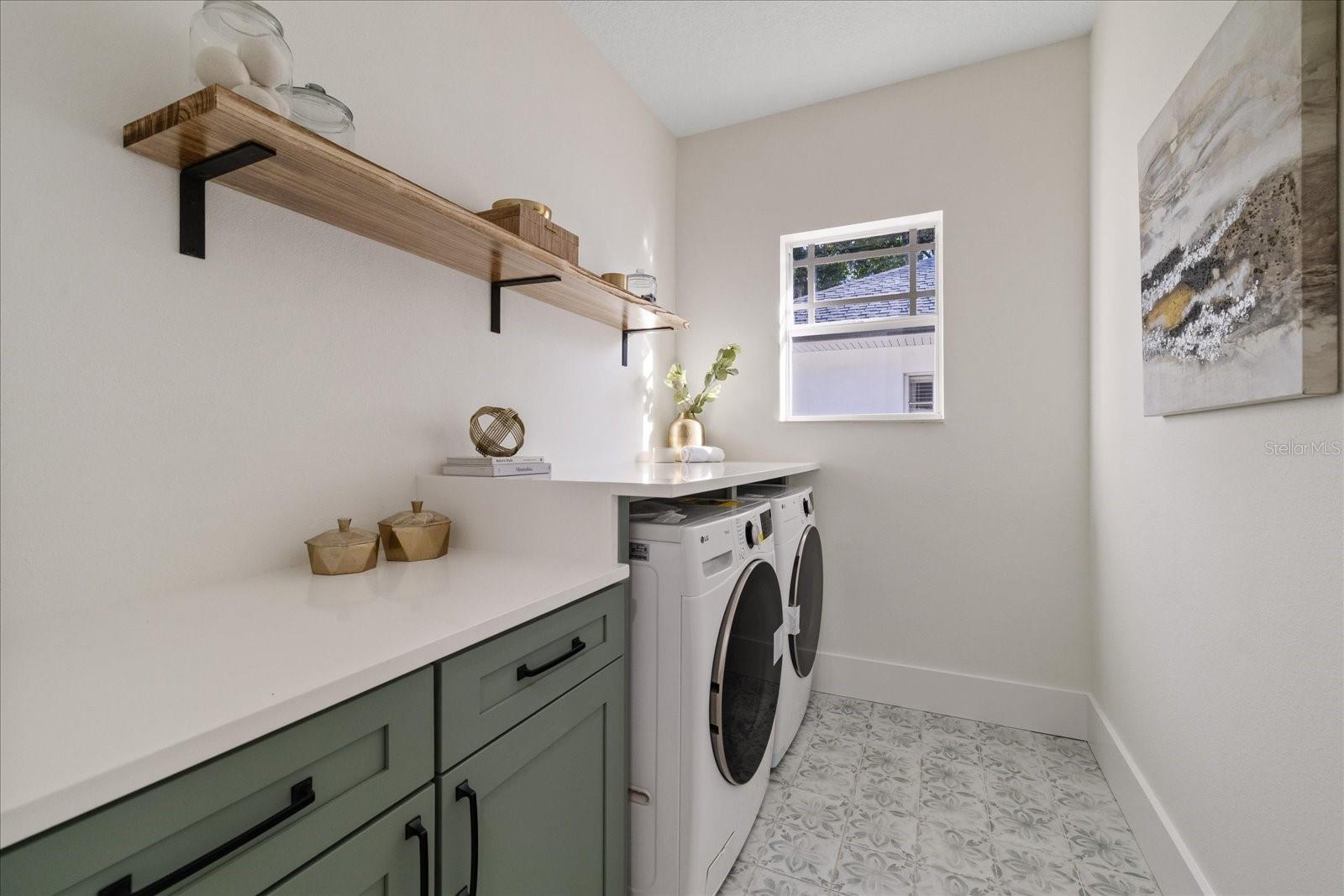 2722 N MYRTLE AVE — photo 34