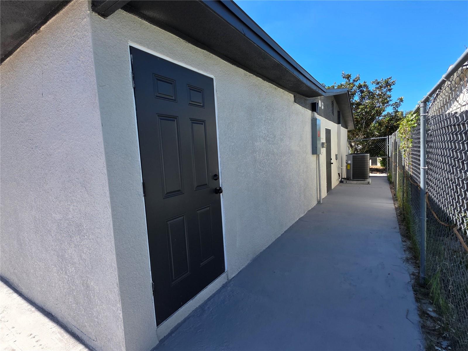 2910 MATCHLOCK DR — photo 24